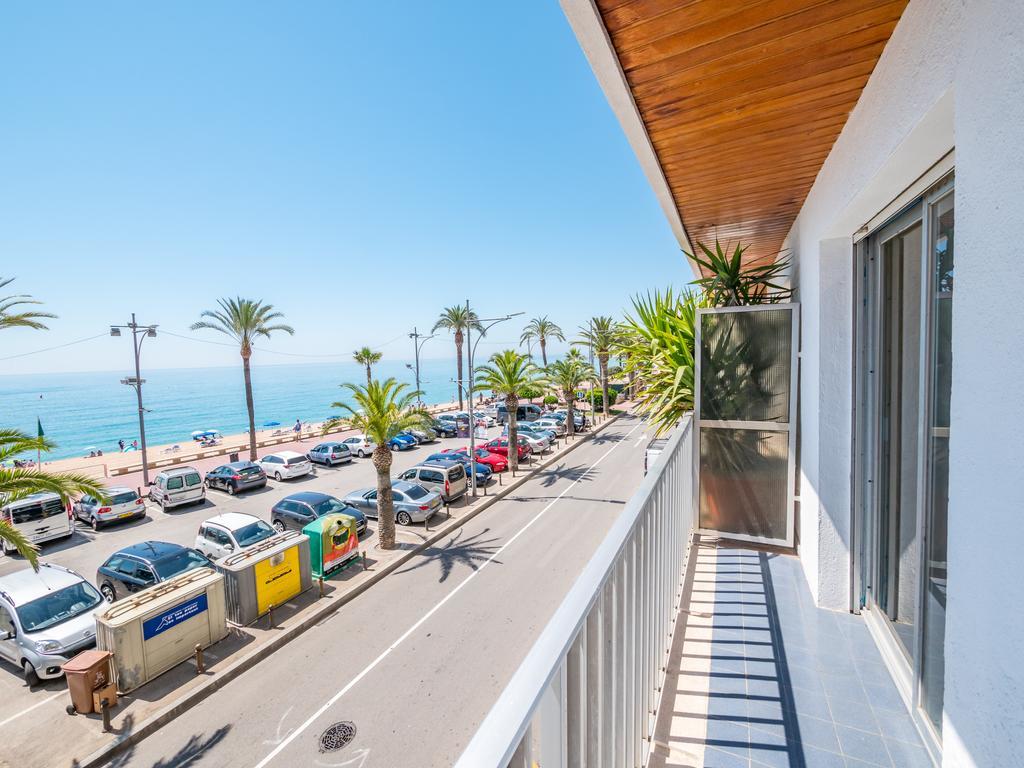 Apartaments Ar Easy Borodin Lloret de Mar Dış mekan fotoğraf