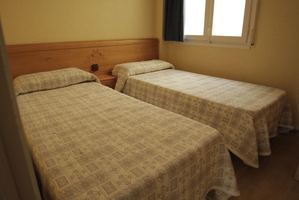 Apartaments Ar Easy Borodin Lloret de Mar Dış mekan fotoğraf